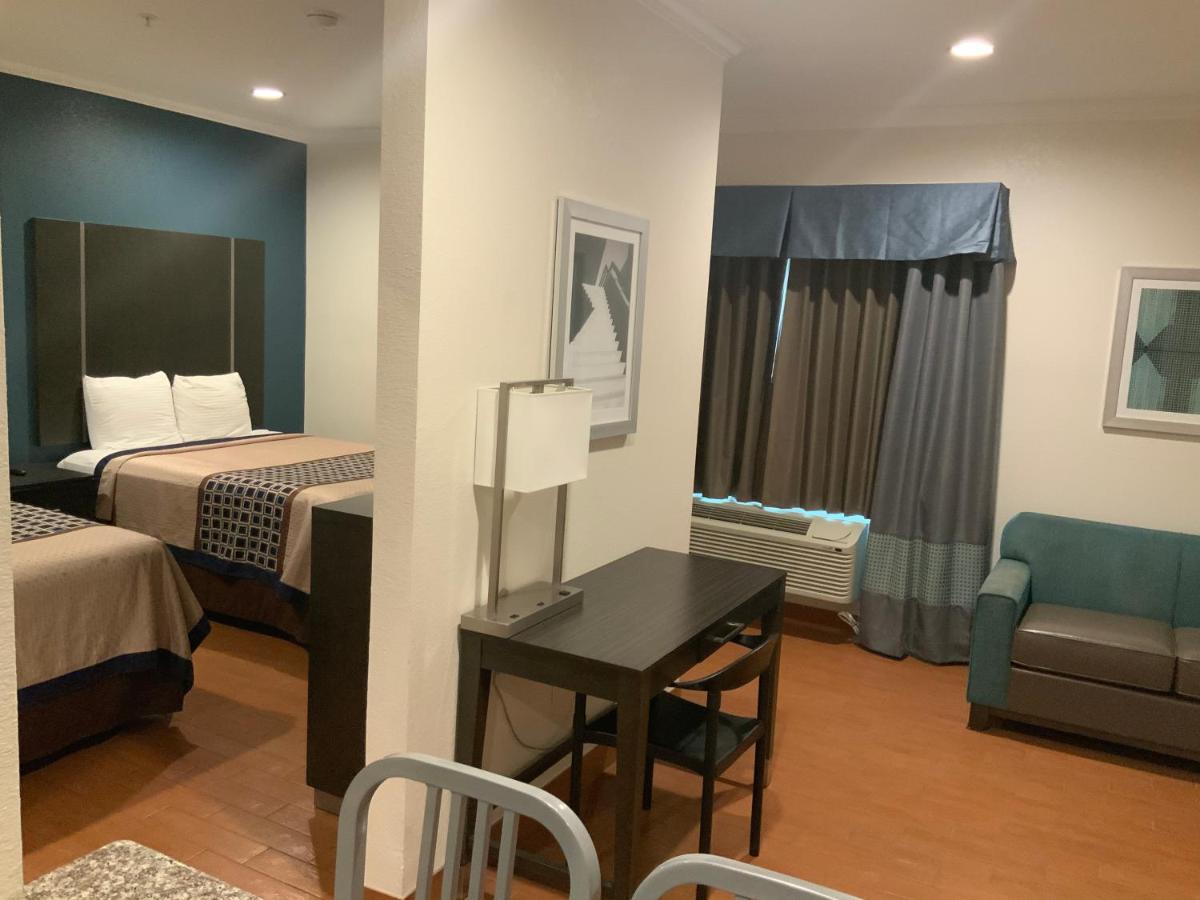Regency Inn & Suites- Nw Houston Jersey Village Esterno foto