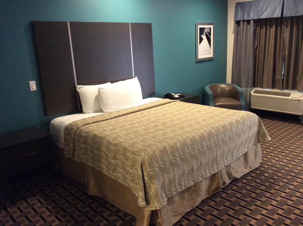 Regency Inn & Suites- Nw Houston Jersey Village Esterno foto