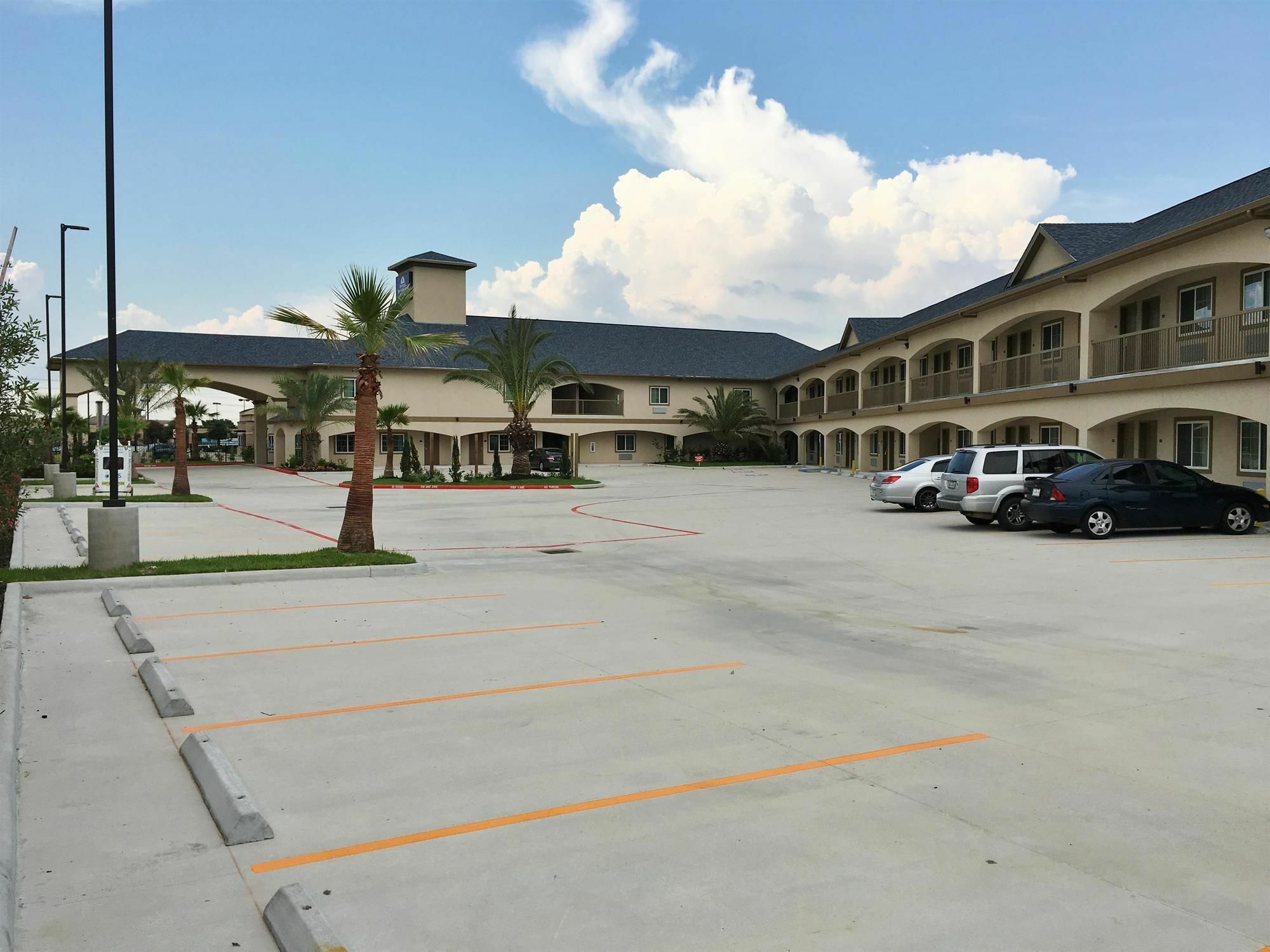 Regency Inn & Suites- Nw Houston Jersey Village Esterno foto