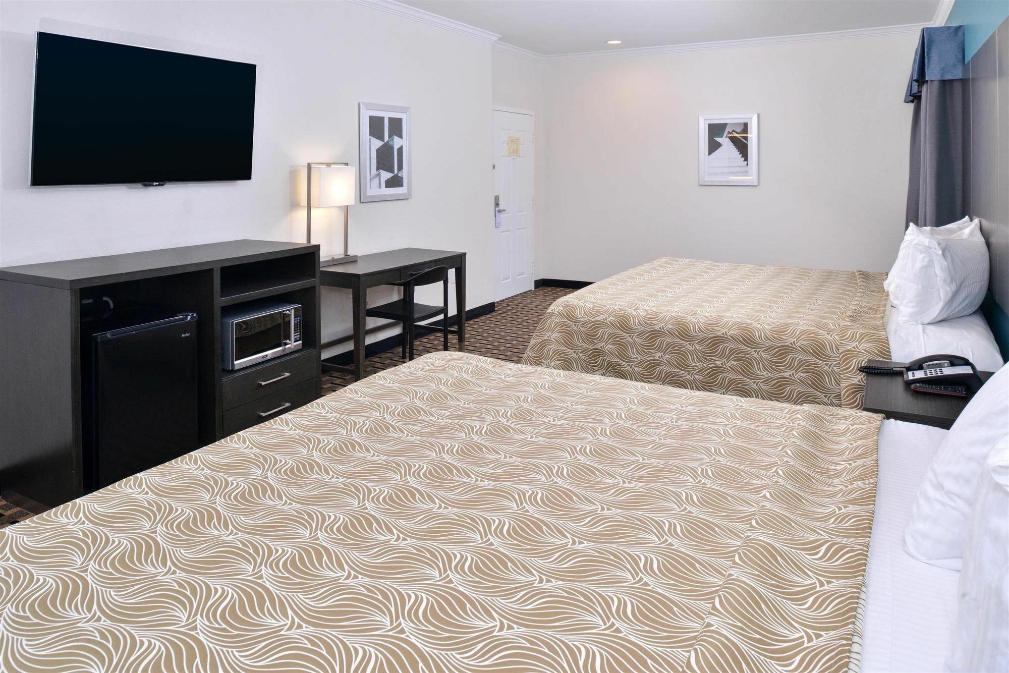 Regency Inn & Suites- Nw Houston Jersey Village Esterno foto