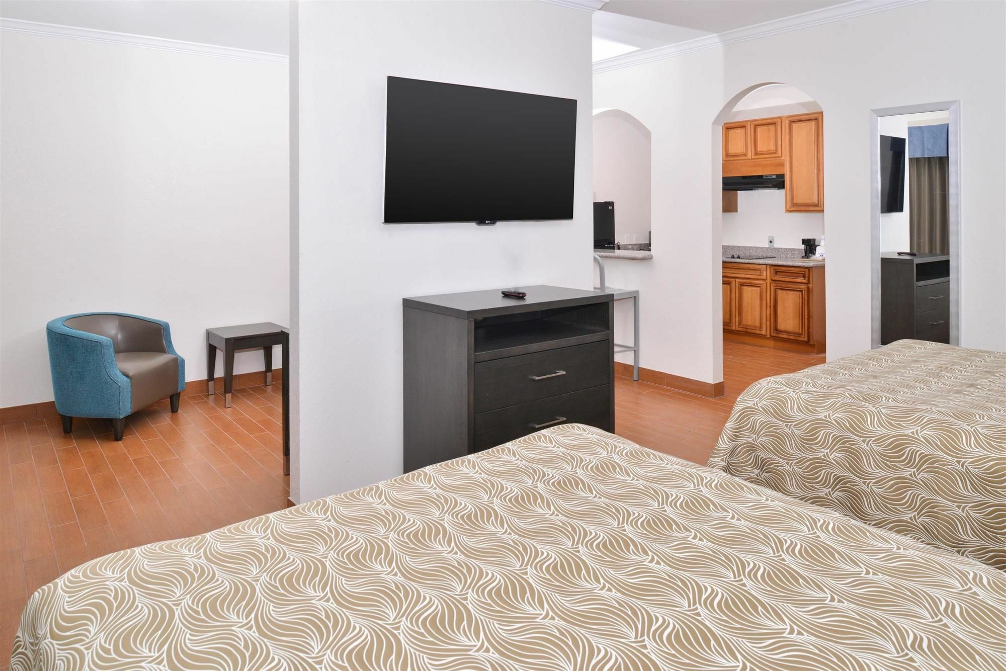 Regency Inn & Suites- Nw Houston Jersey Village Esterno foto