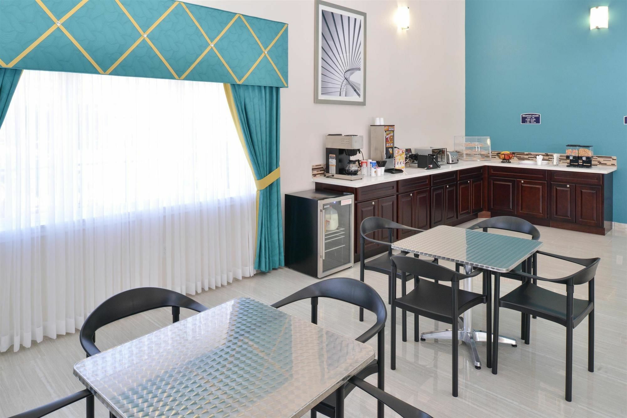 Regency Inn & Suites- Nw Houston Jersey Village Esterno foto