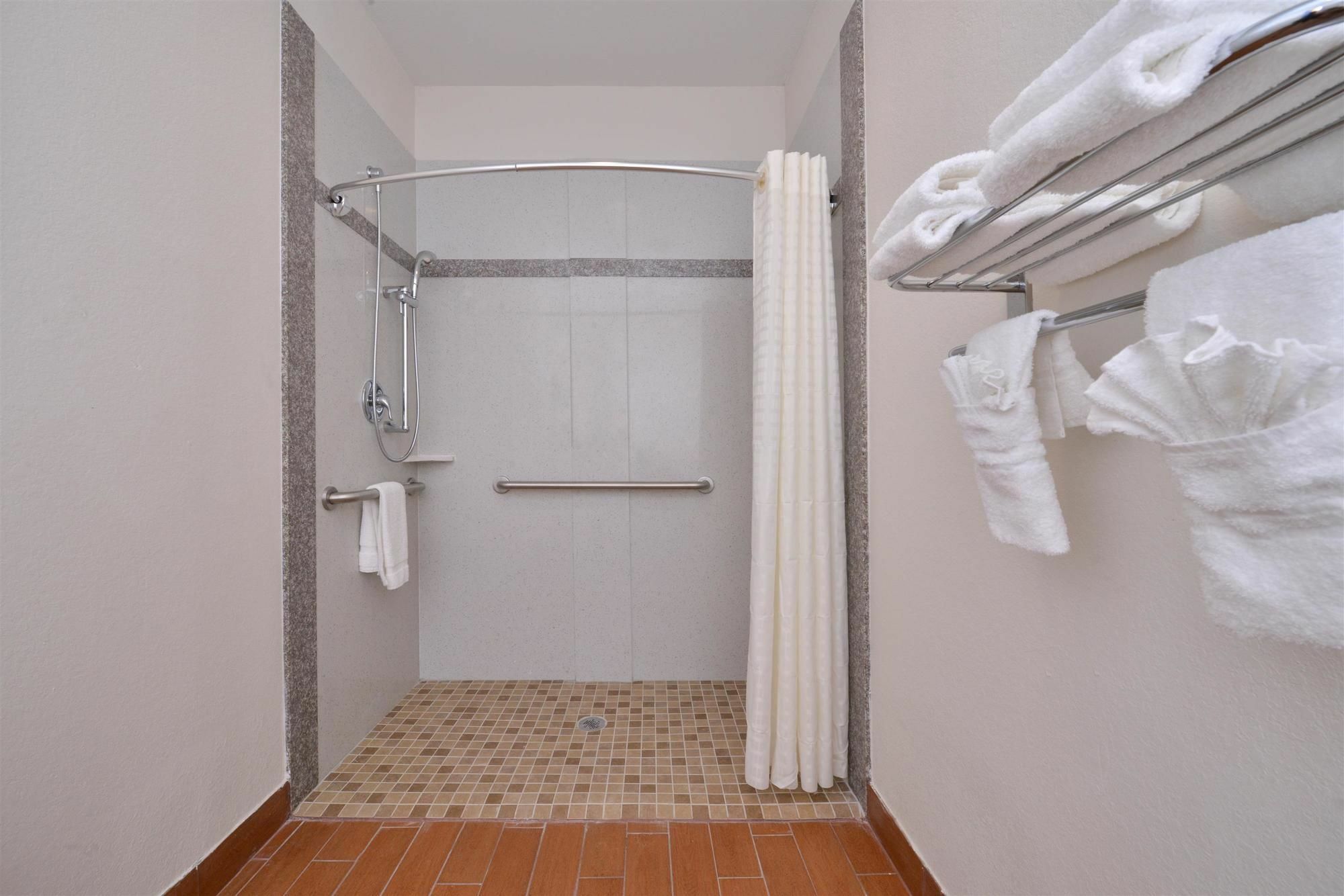 Regency Inn & Suites- Nw Houston Jersey Village Esterno foto